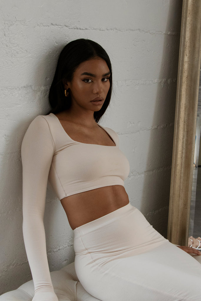 Fair And Square Square Neck Crop Top in Mocha
